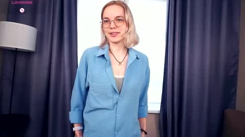 Snapshot of deannmaslen chatting on October 2025 05:28:01 AM Charlie 18yo online show from October 2025 05:28:01 AM