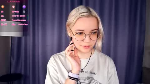 Snapshot of deannmaslen chatting on November 2025 05:53:02 AM Charlie 18yo online show from November 2025 05:53:02 AM