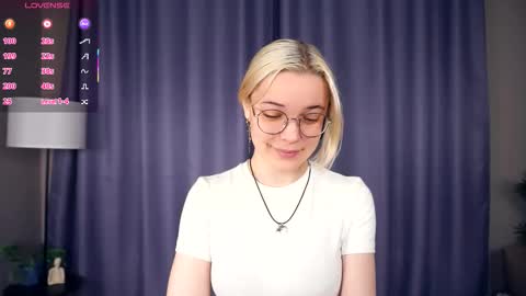 Snapshot of deannmaslen chatting on December 2025 05:39:02 AM Charlie 18yo online show from December 2025 05:39:02 AM