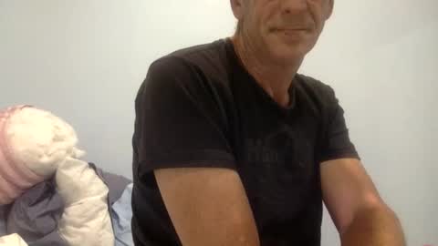 deanofflove221000 online show from December 2025 04:41:04 AM