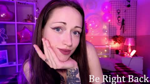 Snapshot of debbie_hanter chatting on December 2024 08:00:01 AM debbie_hanter online show from December 2024 08:00:01 AM