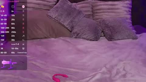 Snapshot of debinnyneanalover chatting on July 2026 02:45:02 PM debinnyneanalover online show from July 2026 02:45:02 PM