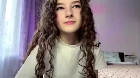 Sarah online show from March 2026 01:39:01 PM