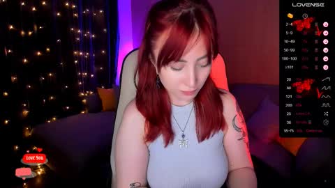 Snapshot of deborah_moore chatting on November 2025 02:11:01 AM Debora online show from November 2025 02:11:01 AM