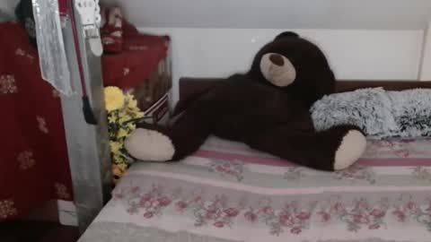 Snapshot of debramilf chatting on June 2026 02:16:02 AM DebraMilf online show from June 2026 02:16:02 AM