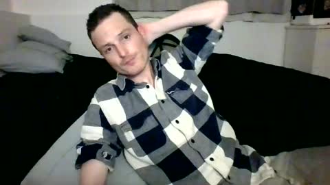 Dee4dayz online show from June 2026 04:00:02 AM