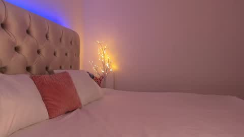 Denise online show from December 2024 08:43:01 PM