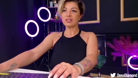 Snapshot of deeadiamond chatting on March 2025 11:03:02 PM Deea online show from March 2025 11:03:02 PM