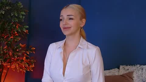 DeeaVIP online show from April 2026 05:27:01 AM