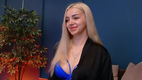 DeeaVIP online show from April 2026 05:30:01 AM