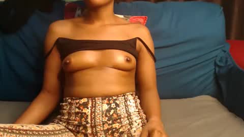 Dee online show from February 2026 07:40:01 PM