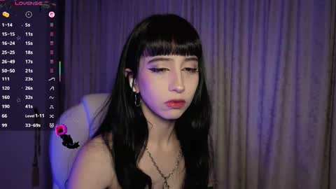 Stephanie.e  online show from December 2025 05:02:02 AM