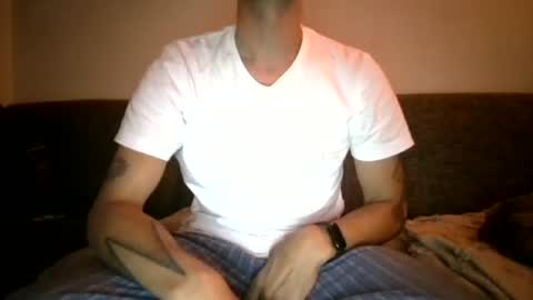 Snapshot of degrandis chatting on June 2026 09:17:01 PM Luka Magic online show from June 2026 09:17:01 PM