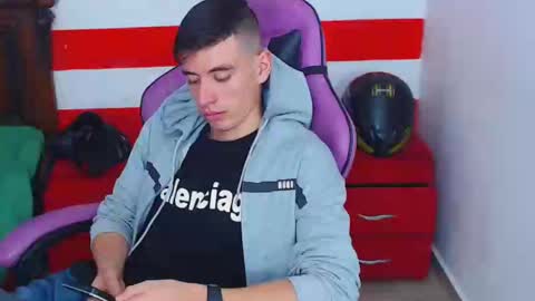 Snapshot of deiby_baby chatting on December 2024 02:57:01 AM DEIBY online show from December 2024 02:57:01 AM