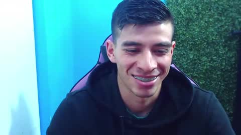 Snapshot of deiby_baby chatting on December 2024 02:45:02 AM DEIBY online show from December 2024 02:45:02 AM