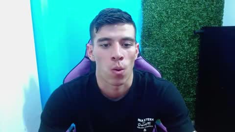 Snapshot of deiby_baby chatting on December 2024 10:39:02 PM DEIBY online show from December 2024 10:39:02 PM