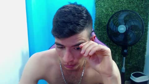 Snapshot of deiby_baby chatting on December 2024 12:00:02 AM DEIBY online show from December 2024 12:00:02 AM