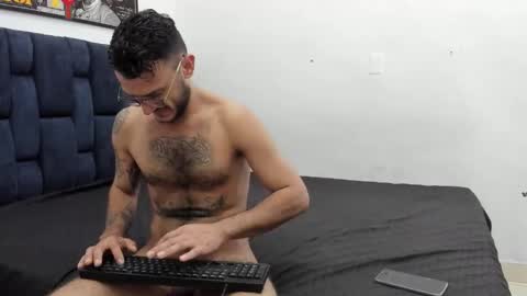 deilnal_zafiro online show from November 2025 12:14:02 AM