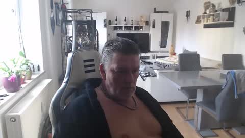 Snapshot of deinprinz2312 chatting on March 2025 10:07:02 AM deinprinz2312 online show from March 2025 10:07:02 AM