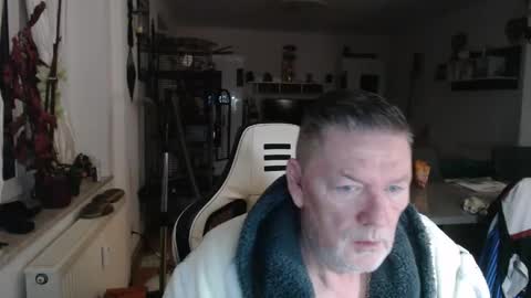 deinprinz2312 online show from February 2026 06:30:02 AM