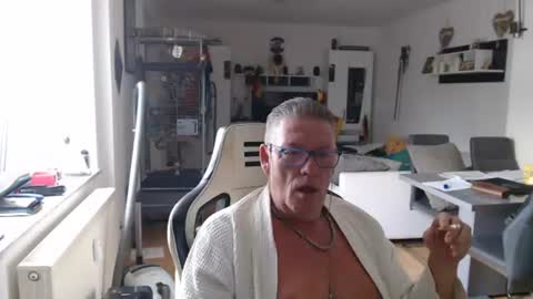 Snapshot of deinprinz2312 chatting on June 2026 06:13:02 AM deinprinz2312 online show from June 2026 06:13:02 AM