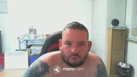 Snapshot of deinspielzeug87 chatting on May 2026 01:40:02 PM deinspielzeug87 online show from May 2026 01:40:02 PM