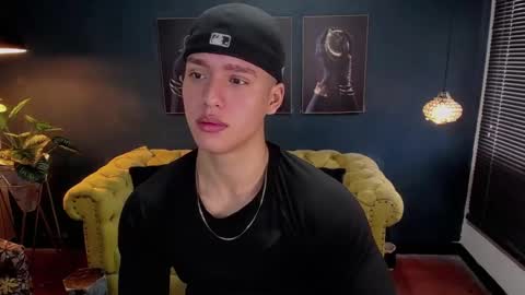 Snapshot of deivid_parker chatting on October 2025 02:20:01 PM Deivid online show from October 2025 02:20:01 PM