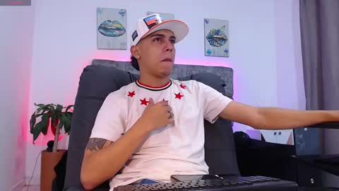 Snapshot of deivid_santoss chatting on October 2025 02:14:02 AM Deivid online show from October 2025 02:14:02 AM