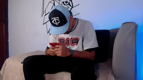  DEIVY  online show from December 2025 12:42:01 AM