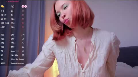 Lana online show from April 2026 08:44:01 PM