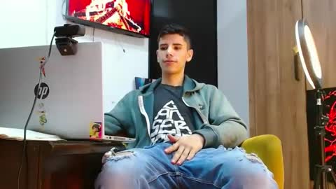 Snapshot of delglo chatting on October 2025 01:11:01 PM delglo online show from October 2025 01:11:01 PM