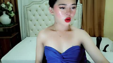 Snapshot of deliciously_sophie chatting on July 2026 06:51:01 AM Sophie online show from July 2026 06:51:01 AM