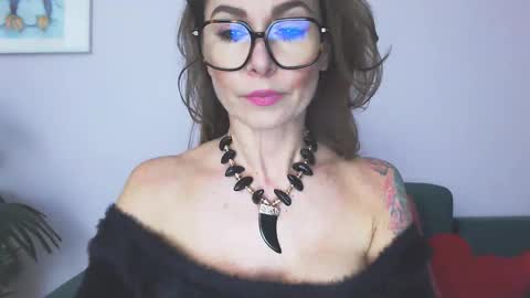 delilah_sweet online show from April 2026 03:17:02 PM