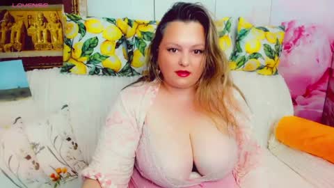 Snapshot of delinnia chatting on May 2026 03:20:01 PM Margo online show from May 2026 03:20:01 PM