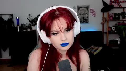 dellacrush_ online show from February 2026 06:57:02 PM