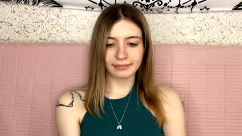 Snapshot of dellisifuentes chatting on May 2026 06:54:01 AM Sia online show from May 2026 06:54:01 AM