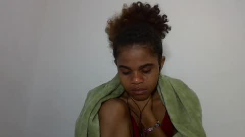 Snapshot of delphineee chatting on June 2026 05:59:01 PM delphine online show from June 2026 05:59:01 PM
