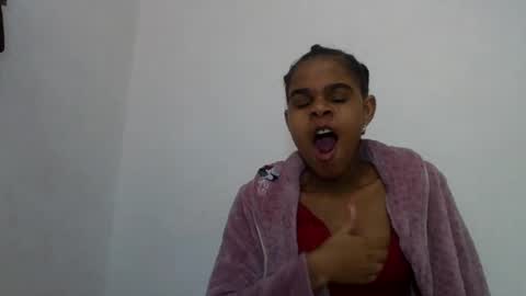 Snapshot of delphineee chatting on June 2026 10:07:01 AM delphine online show from June 2026 10:07:01 AM