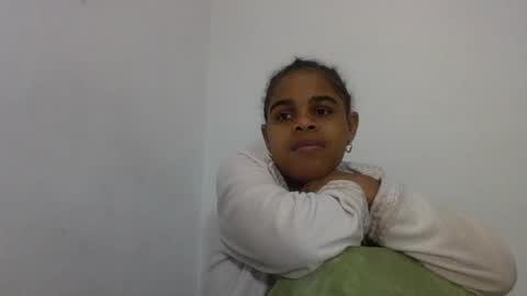 Snapshot of delphineee chatting on July 2026 07:23:02 AM delphine online show from July 2026 07:23:02 AM