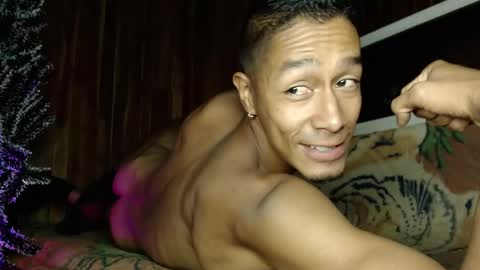 Snapshot of demarcous_nm chatting on November 2025 02:06:02 PM D.C online show from November 2025 02:06:02 PM