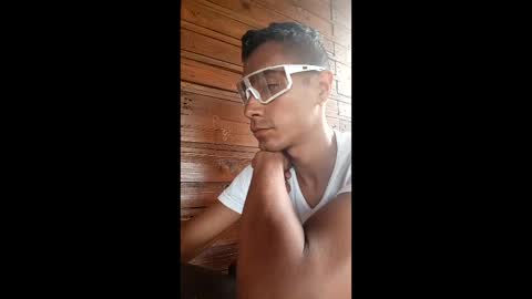 Snapshot of demarcous_nm chatting on February 2026 09:14:02 PM D.C online show from February 2026 09:14:02 PM