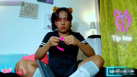 dember_osohot online show from March 2025 05:53:01 AM