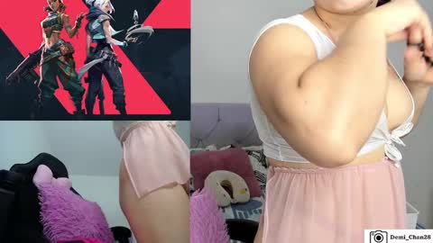 demiii online show from November 2025 09:52:01 AM