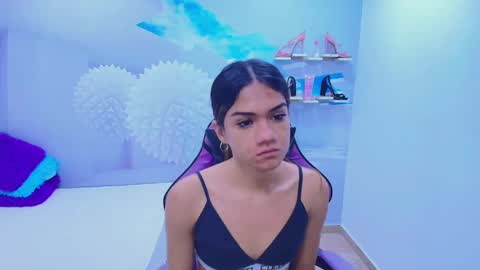 Snapshot of demi_leed chatting on November 2025 12:26:01 PM DEMI online show from November 2025 12:26:01 PM