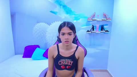 Snapshot of demi_leed chatting on December 2025 01:49:01 PM DEMI online show from December 2025 01:49:01 PM