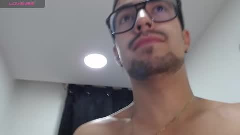 demian_val_4 online show from February 2026 12:12:01 PM