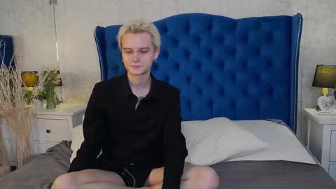 demianenglen online show from March 2025 08:46:02 PM