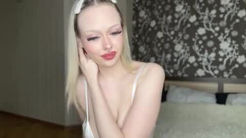 Snapshot of demilodge chatting on December 2025 11:59:01 AM Demi online show from December 2025 11:59:01 AM