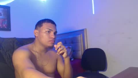 Snapshot of demol_latin chatting on November 2025 12:27:02 AM MASTER DAV online show from November 2025 12:27:02 AM