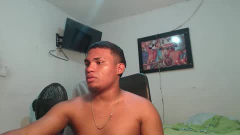 Snapshot of demol_latin chatting on November 2025 03:22:02 PM MASTER DAV online show from November 2025 03:22:02 PM